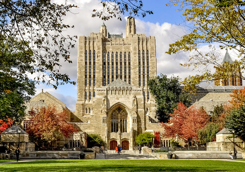 sterling_memorial_library_on_a_sunny_autumn_day.jpg