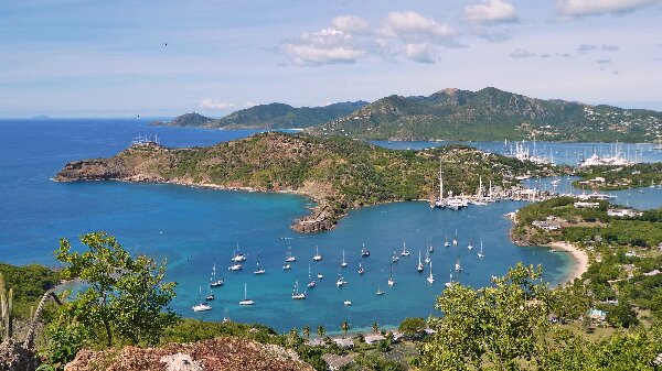neufal54-caribbean-2585115_1920.jpg