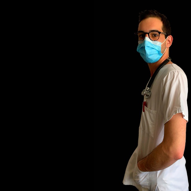 1780983134355425.jpg 15950594-nurse-5017733_640.jpg