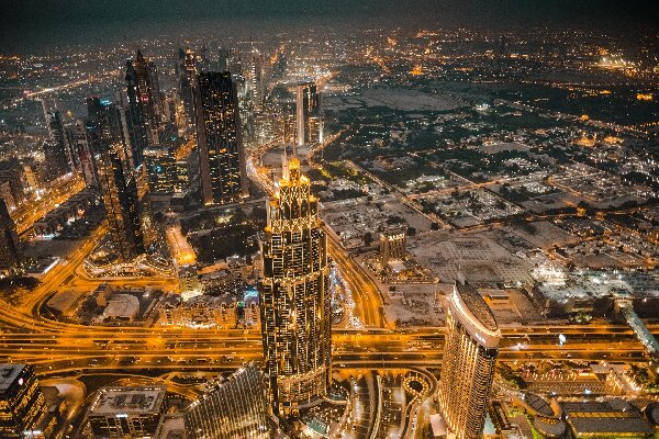 enjoytheworld-dubai-4044183_1920.jpg